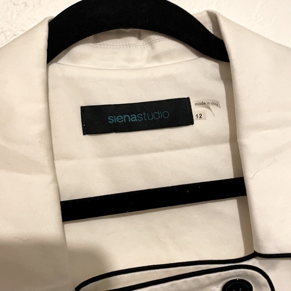 Siena Studio Dress - Picture 3 of 9